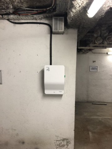 Pose et installation d'une borne de recharge pour voiture électrique pour entreprise et particulier à Saint-Priest-en-Jarez